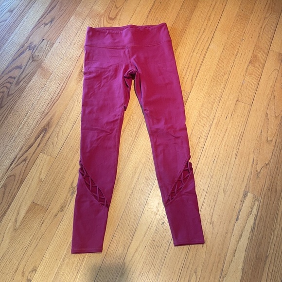 Alo Yoga Criss Cross Cutout Full Length Leggings - Picture 6 of 12